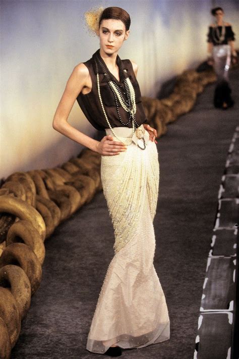 chanel 2001 collection|chanel spring 2001.